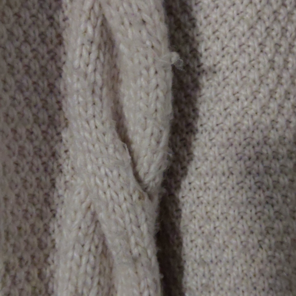 3/ $30 Zara wool cardigan - Picture 4 of 7